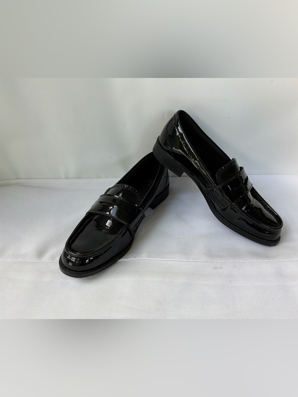 ZARA Women’s Black Patent Slip-On Dress Loafers Round Toe Size 38 / U.S. 7.5